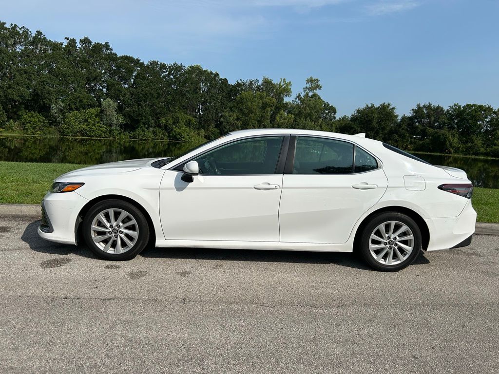 2021 Toyota Camry LE 2