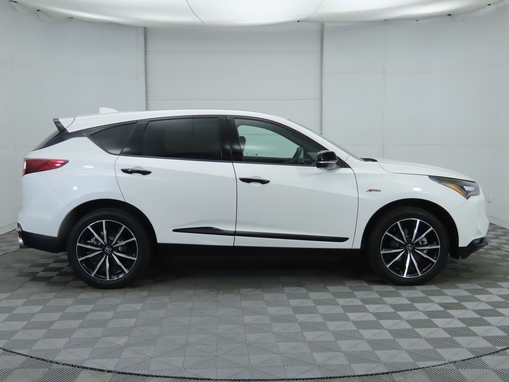 Thumbnail: 2026 Acura RDX - 4