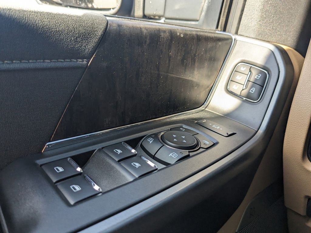 2025 Ford F-250 Super Duty Lariat