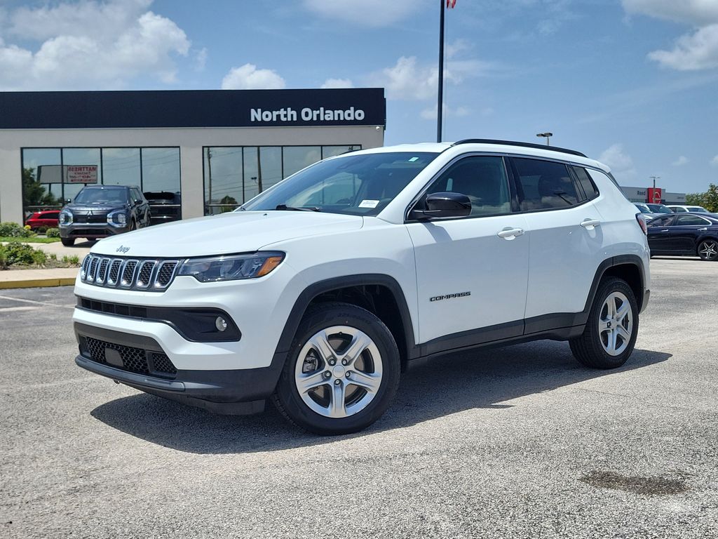 Bright White Clearcoat 2024 Jeep Compass SUV / Crossover Four-Wheel Drive 8-Speed Automatic