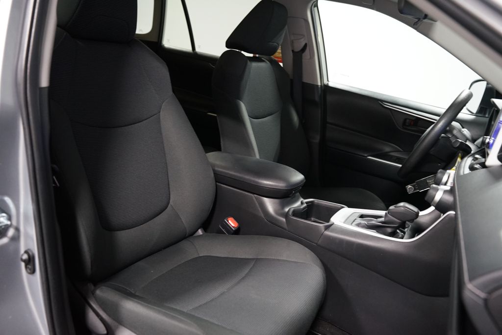 Thumbnail: 2024 Toyota RAV4 - 26