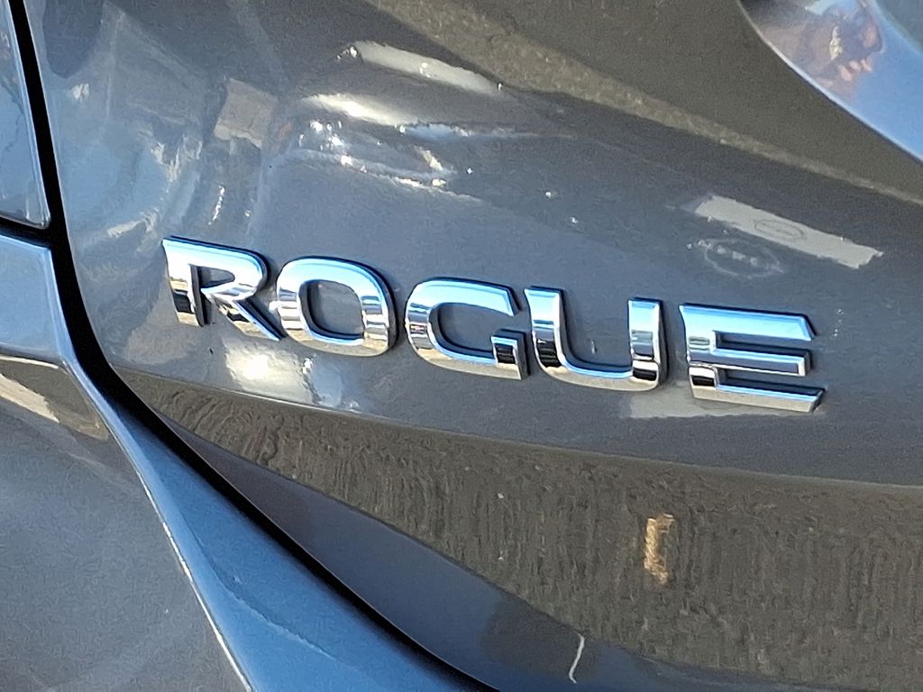 Thumbnail: 2020 Nissan Rogue - 32