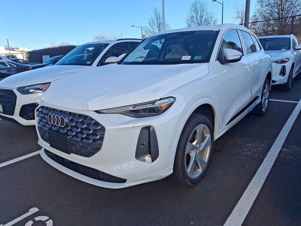 Thumbnail: 2025 Audi Q5 - 1