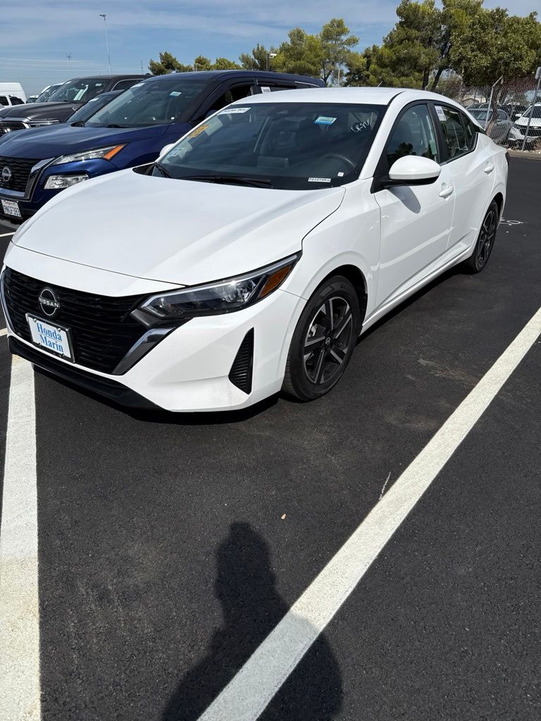 2024 Nissan Sentra SV FWD