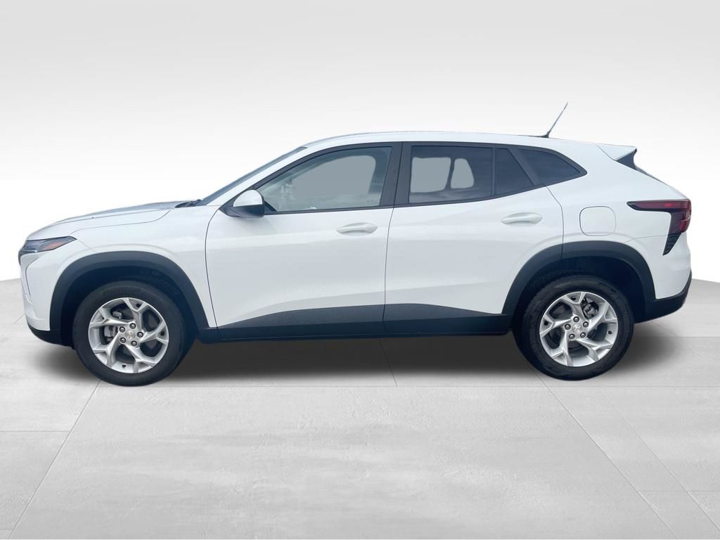 View vehicle photo 4