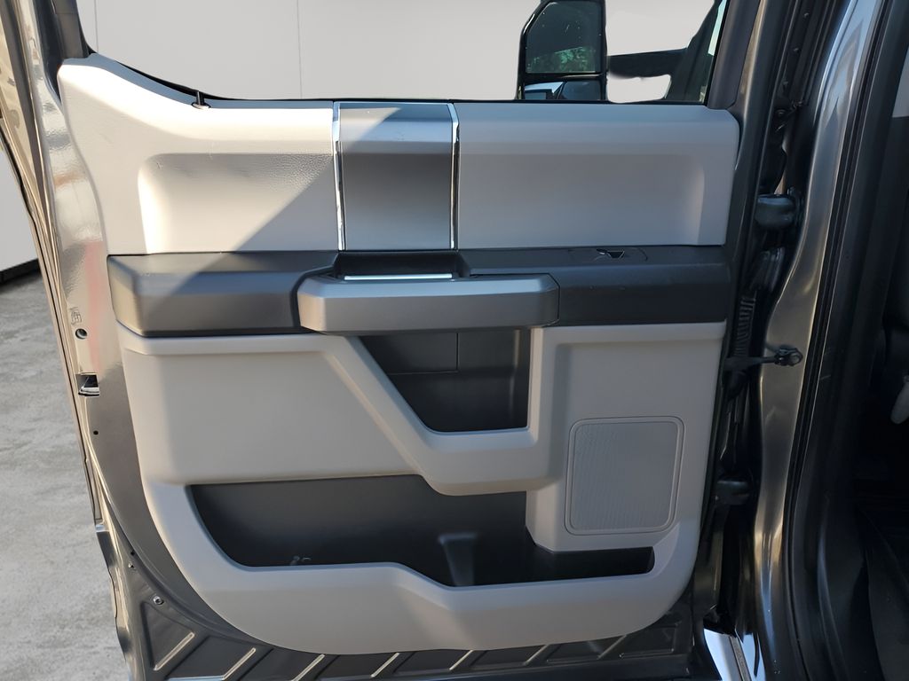 Used Car 2017 Ford F-250sd  Xlt For Sale Under $30,000 In Austin, Texas