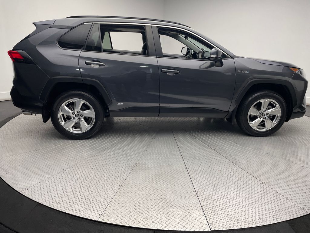 2021 Toyota RAV4 XLE Premium 4