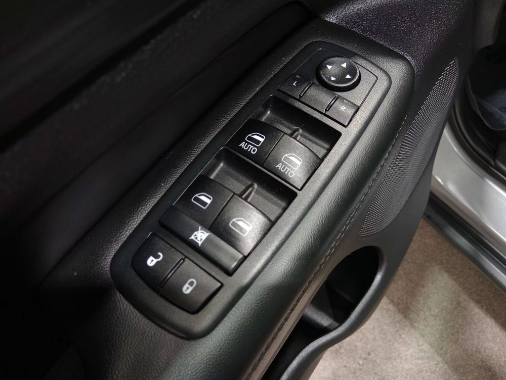 2019 Jeep Grand Cherokee Laredo E 4x4