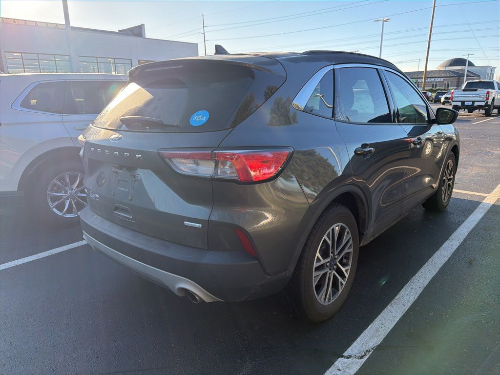 Thumbnail: 2020 Ford Escape - 3