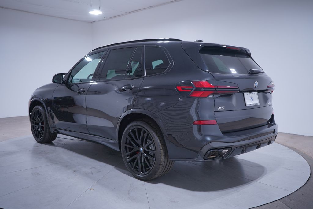 2025 BMW X5 M60i 3