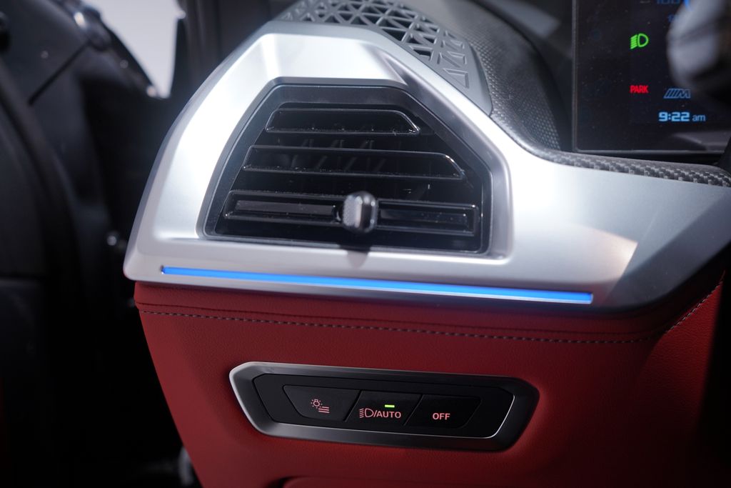 2025 BMW XM  20