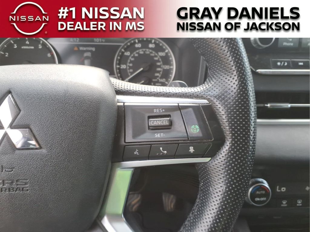 Used 2024 Mitsubishi Outlander SUV