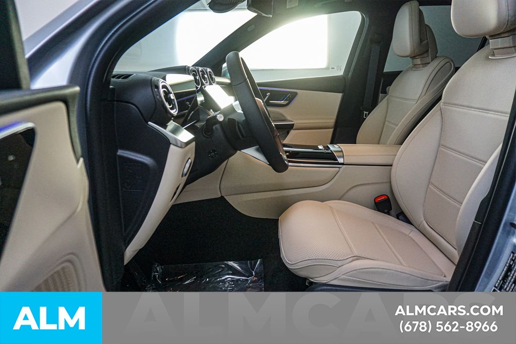 Used 2026 Silver Mercedes-Benz GLC 300 image 16