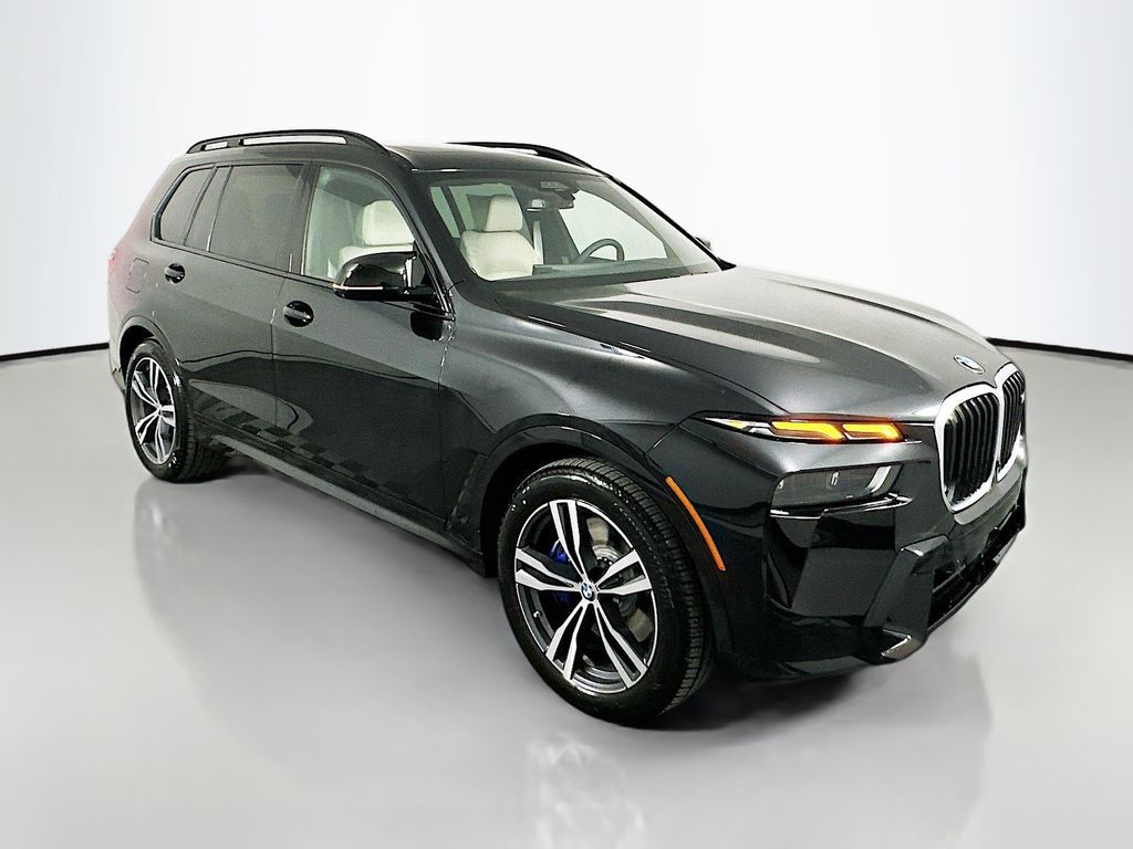 2025 BMW X7 M60i 3