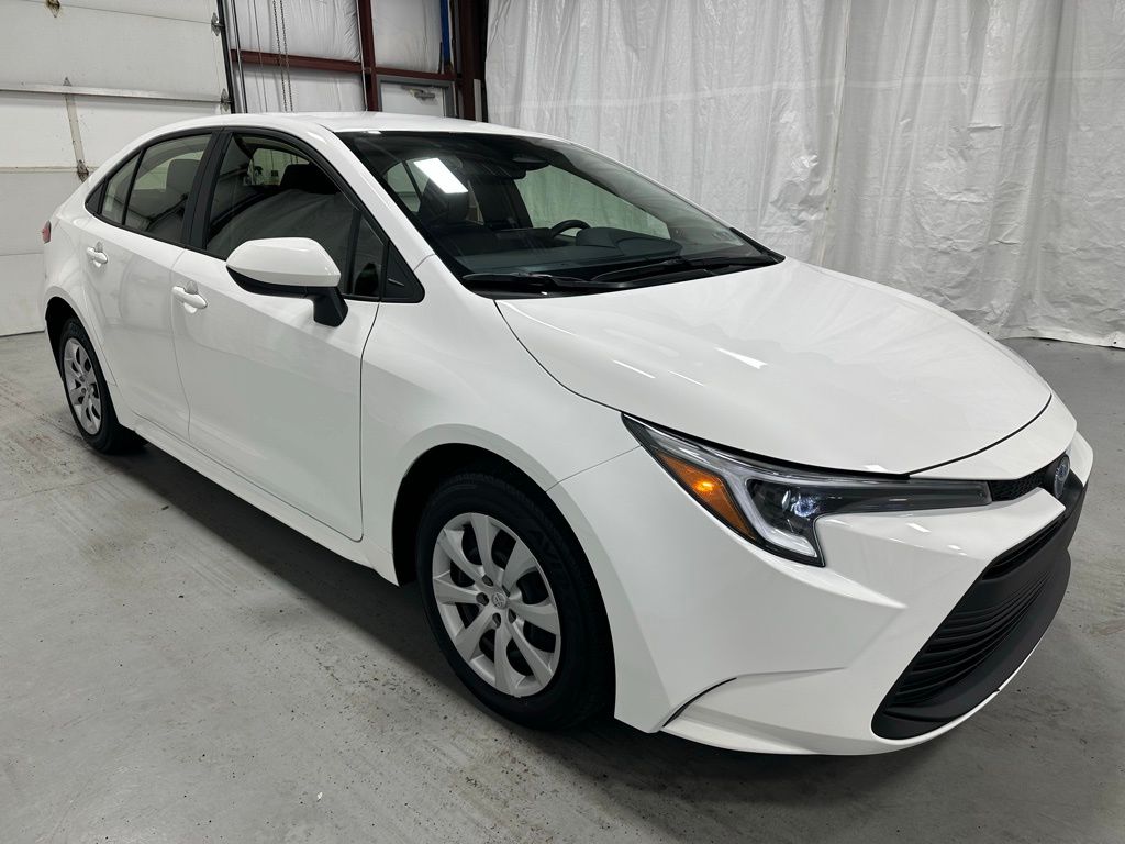 2025 Toyota Corolla Hybrid LE FWD