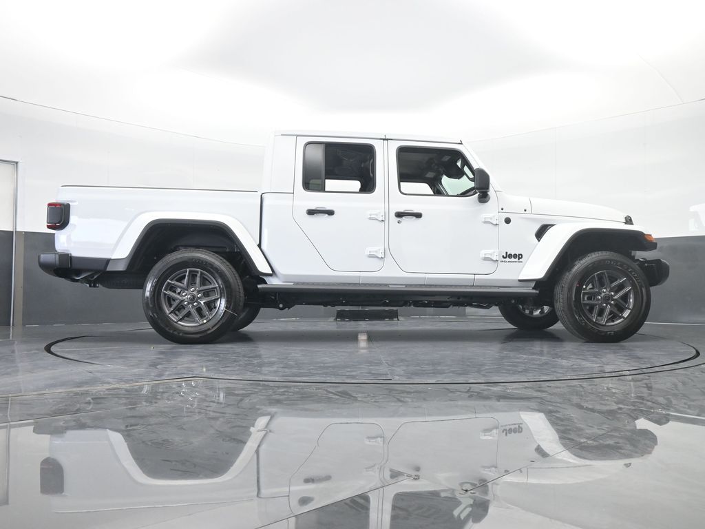 New 2026 Bright White Clearcoat Jeep Sport S image 53