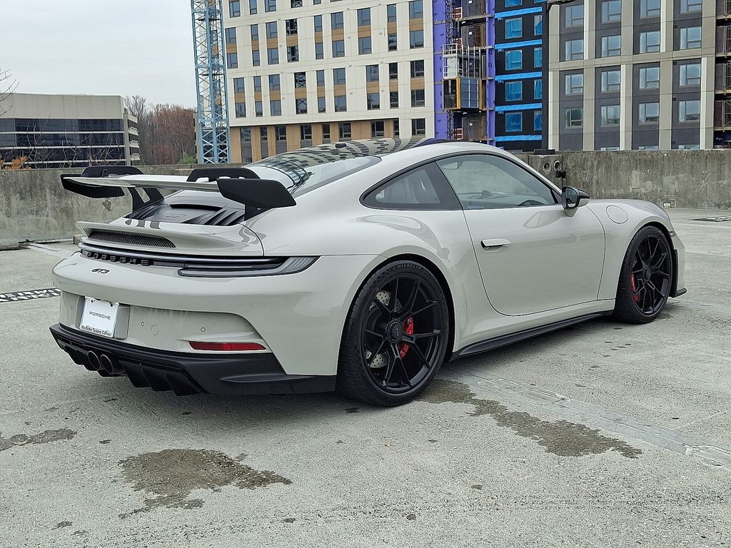 Thumbnail: 2022 Porsche 911 - 8