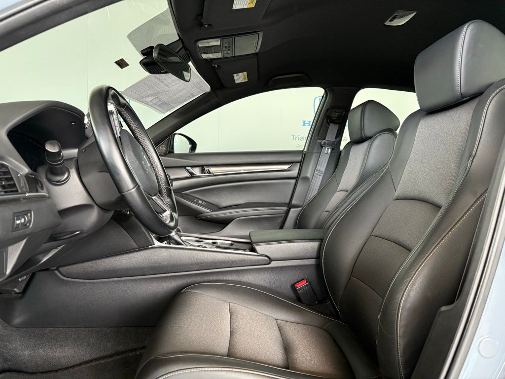 Thumbnail: 2022 Honda Accord - 10