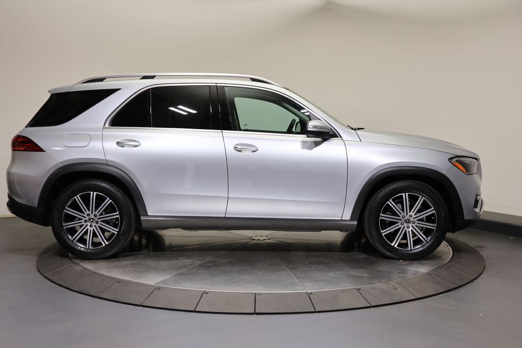 Thumbnail: 2026 Mercedes-Benz GLE - 8