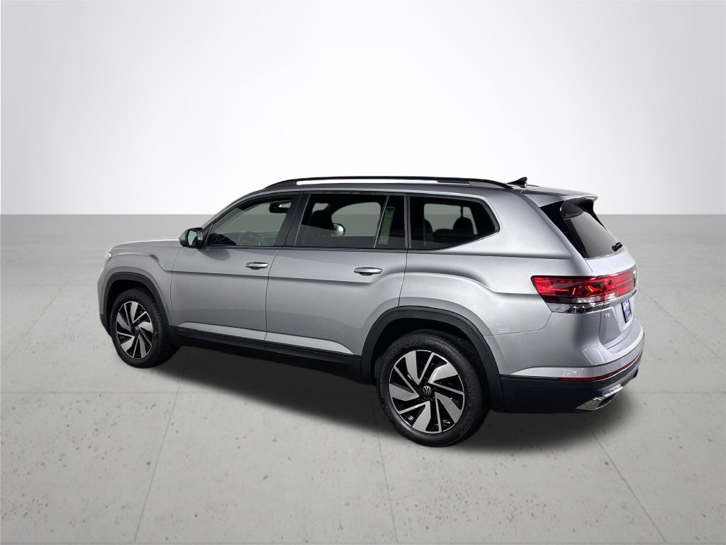 2026 Volkswagen Atlas SE w/Technology