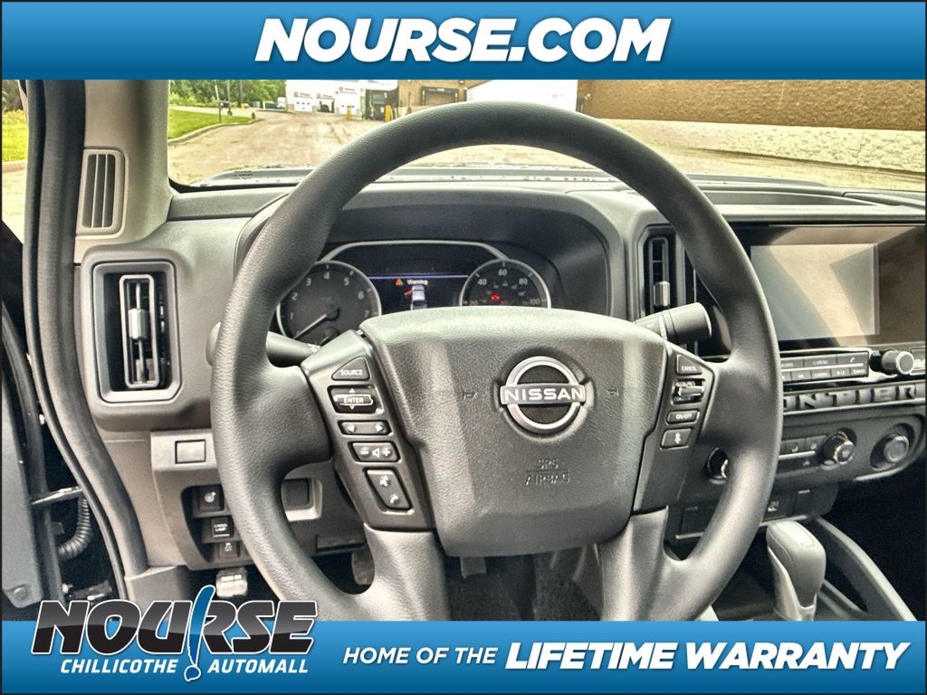 2025 Nissan Frontier S photo