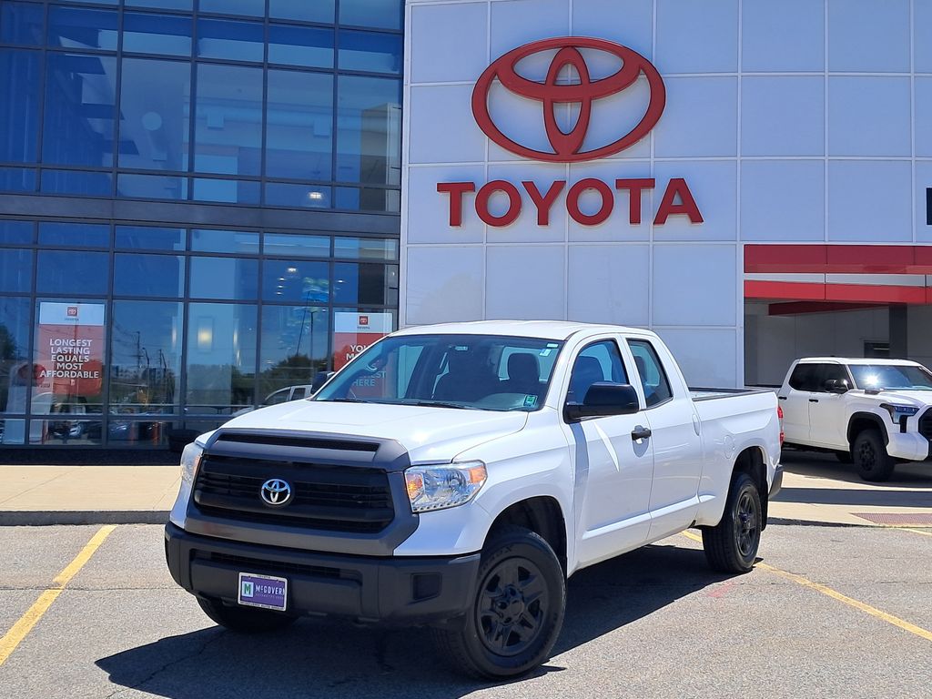 White 2016 Toyota Tundra SR Double Cab 4.6L 4WD Pickup Truck Four-Wheel Drive 6-Speed Automatic Overdrive