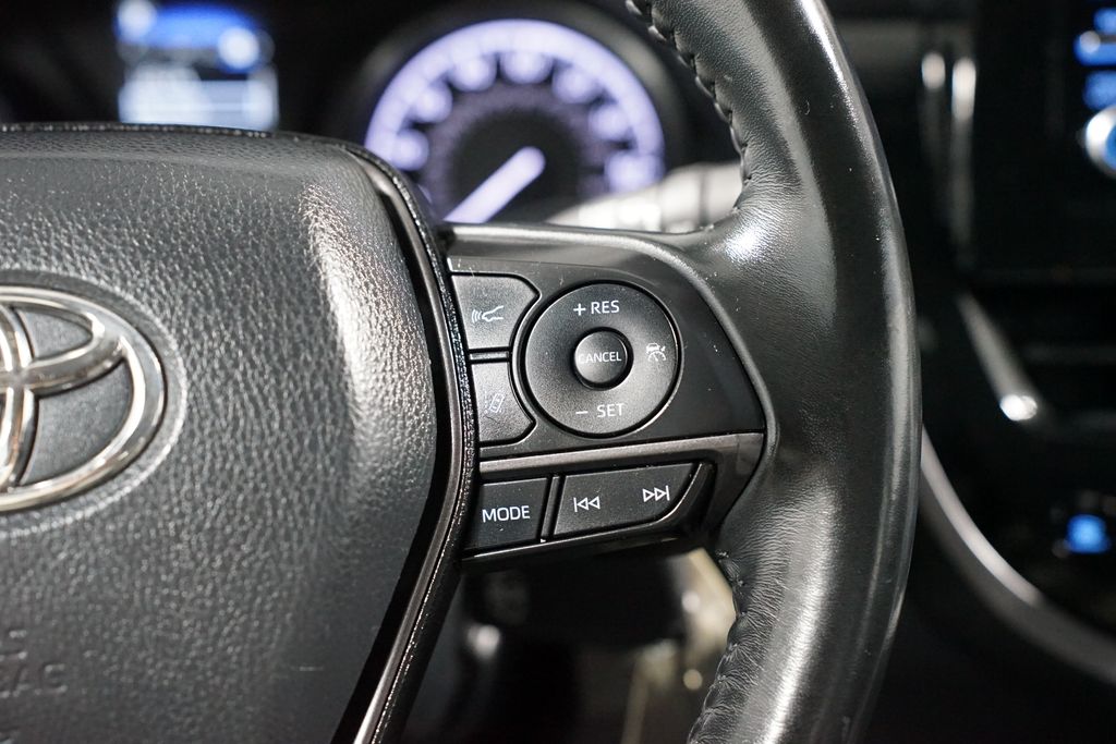 Thumbnail: 2023 Toyota Camry - 13