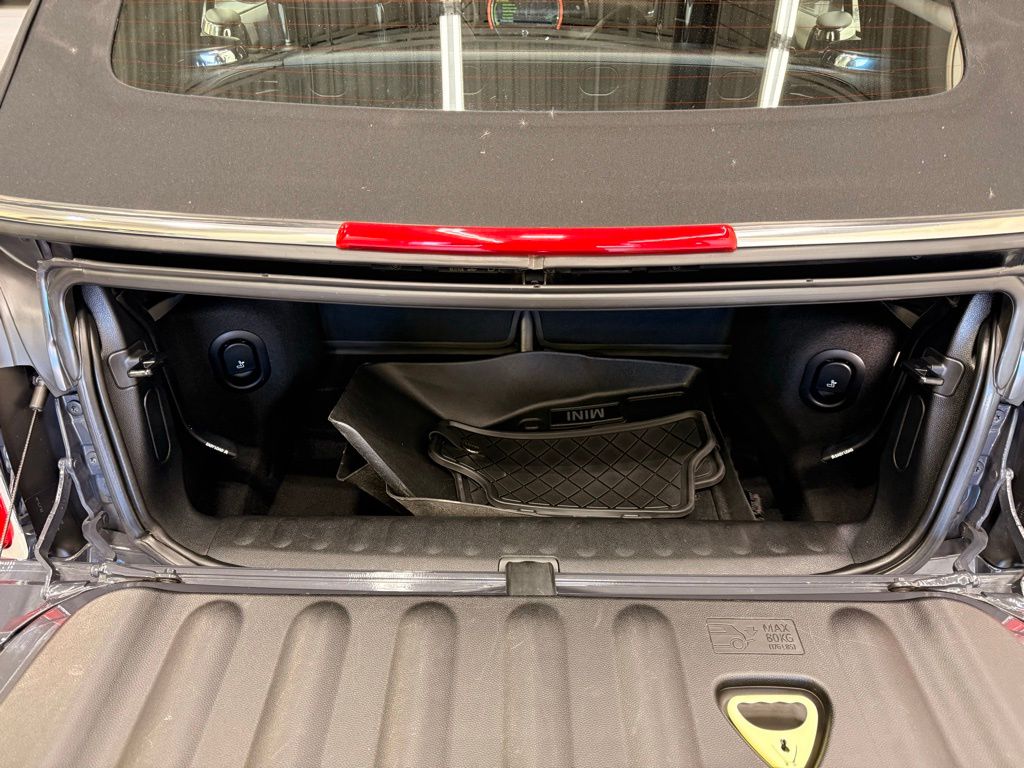 Thumbnail: 2017 MINI Cooper - 17