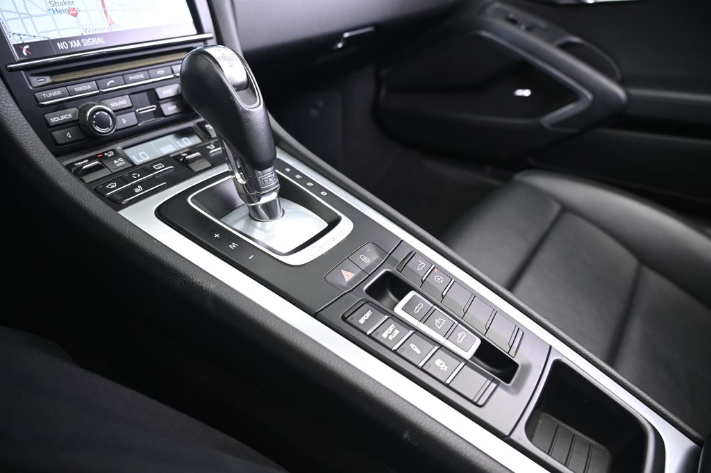 Thumbnail: 2013 Porsche 911 - 29