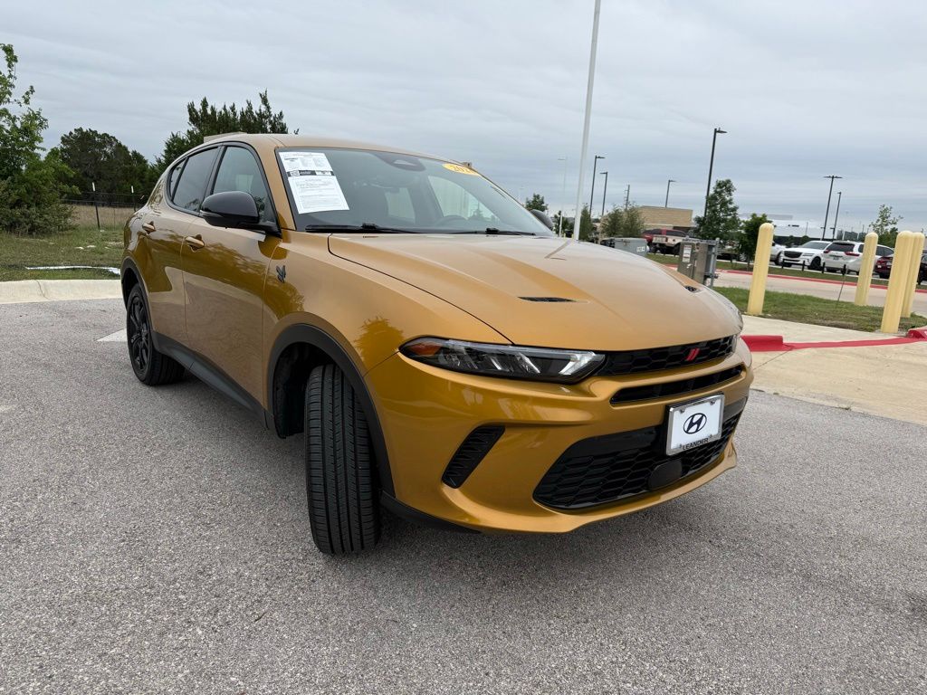 Thumbnail: 2024 Dodge Hornet - 3