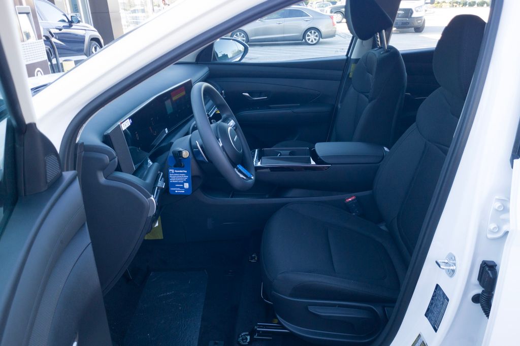 New 2026 White Hyundai Blue SE image 13