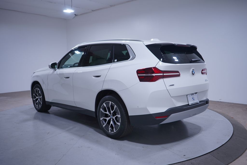 Thumbnail: 2026 BMW X3 - 3