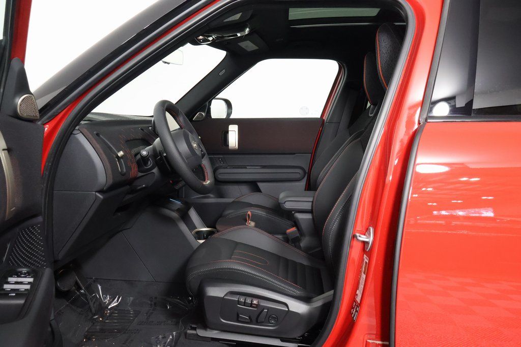 Thumbnail: 2027 MINI Cooper Countryman - 5