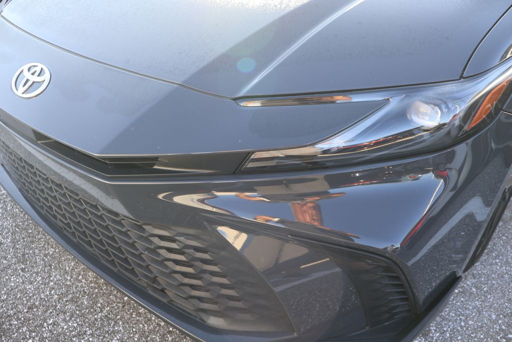 Thumbnail: 2025 Toyota Camry - 3