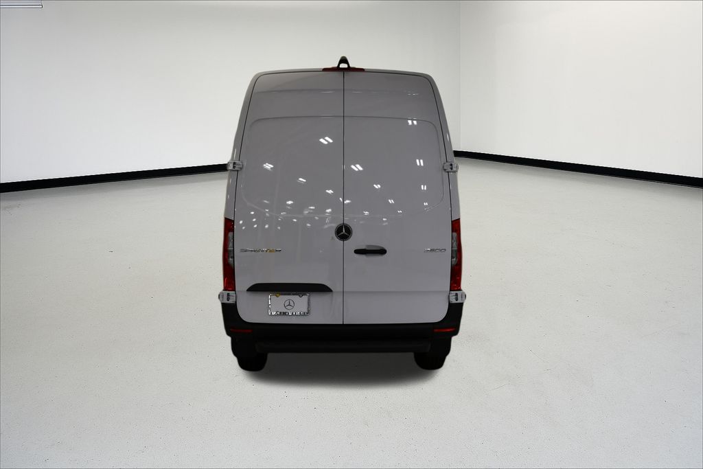 Thumbnail: 2026 Mercedes-Benz Sprinter - 8