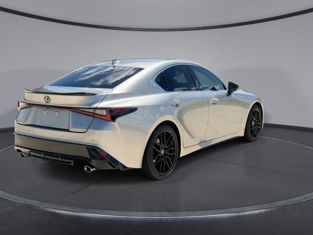 Thumbnail: 2022 Lexus IS - 11
