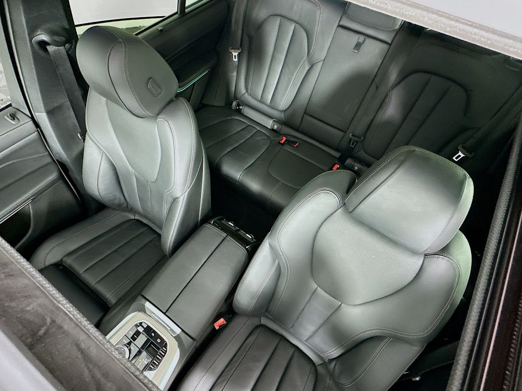 Thumbnail: 2021 BMW X5 - 22