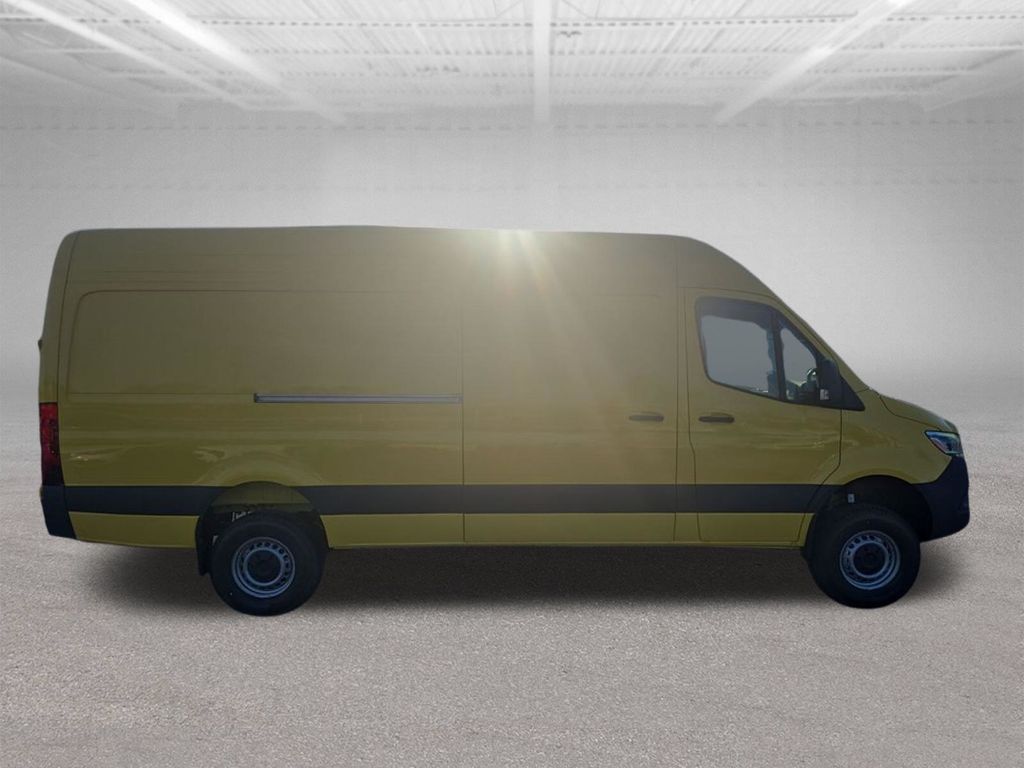 2026 Mercedes-Benz Sprinter 2500 Cargo 170 WB - 5