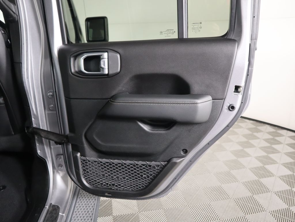 Thumbnail: 2020 Jeep Gladiator - 28