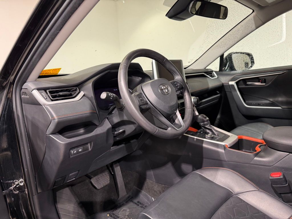 Thumbnail: 2024 Toyota RAV4 - 18