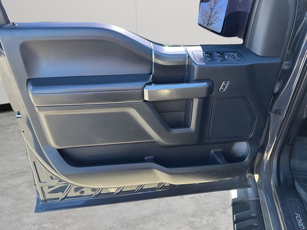 Used Car 2017 Ford F-150  Xlt For Sale Under $25,000 In Austin, Texas