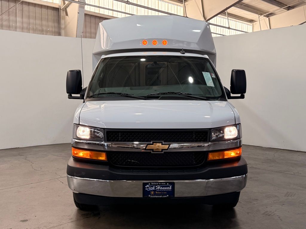 2025 Chevrolet Express 3500 Work Van