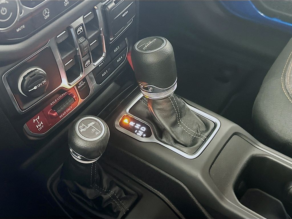 New 2026 Blue Jeep Mojave image 12