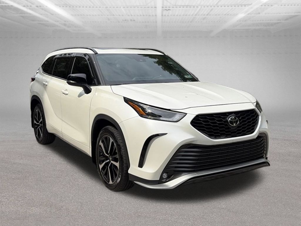 2021 Toyota Highlander XSE White at Phil Fitts Ford