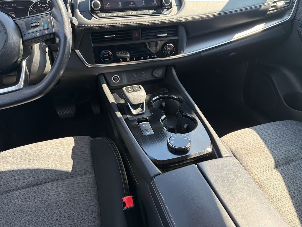 Thumbnail: 2023 Nissan Rogue - 15