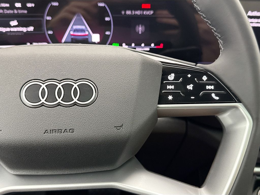 Thumbnail: 2025 Audi Q5 - 12