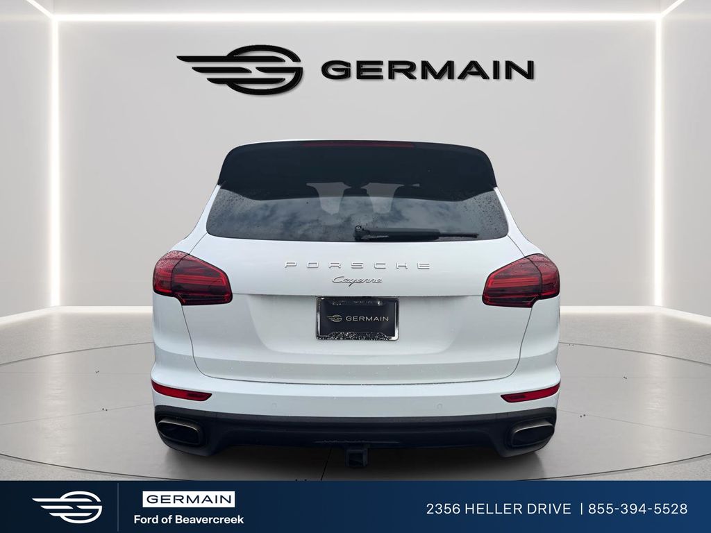 Used 2017 White Porsche Base image 6