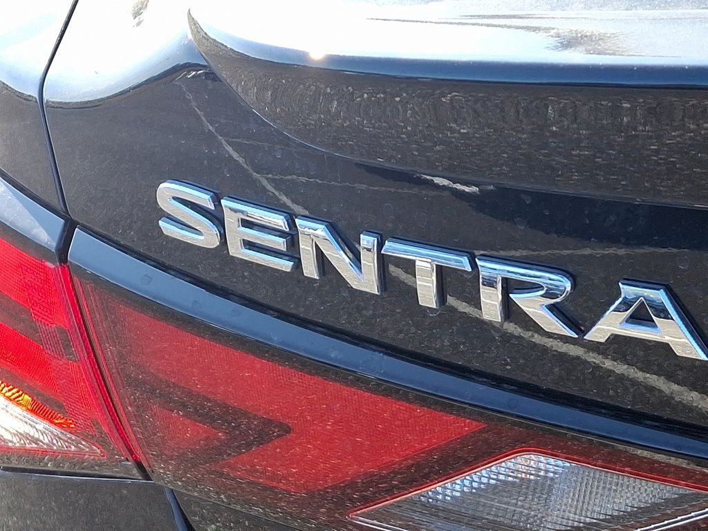 2025 Nissan Sentra SR 11