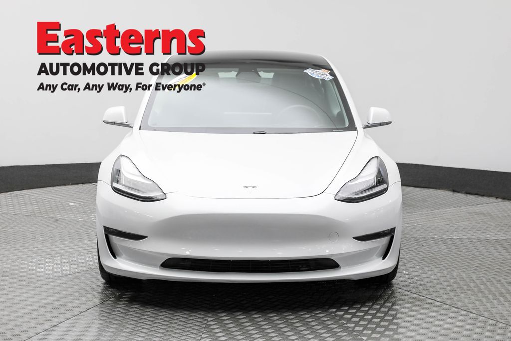 Used 2020 White Tesla Long Range image 2