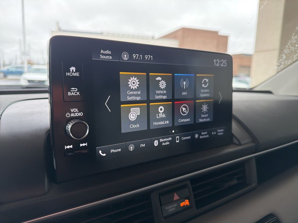 Thumbnail: 2023 Honda Pilot - 32